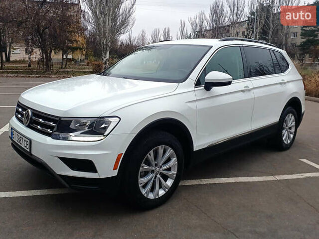 Білий Фольксваген Тігуан, об'ємом двигуна 2 л та пробігом 145 тис. км за 23600 $, фото 1 на Automoto.ua