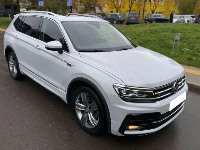 Білий Фольксваген Тігуан, об'ємом двигуна 2 л та пробігом 96 тис. км за 10000 $, фото 1 на Automoto.ua