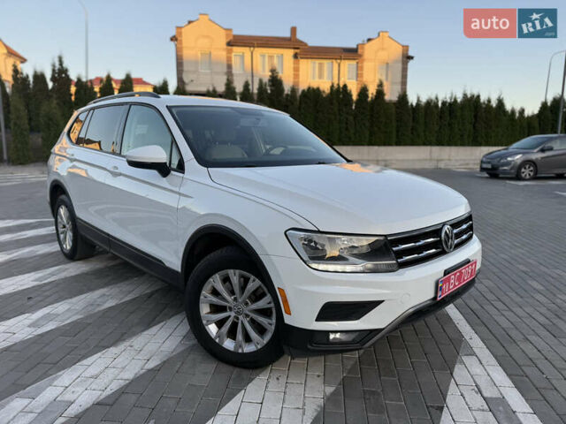 Белый Фольксваген Тигуан, объемом двигателя 1.98 л и пробегом 135 тыс. км за 16400 $, фото 1 на Automoto.ua