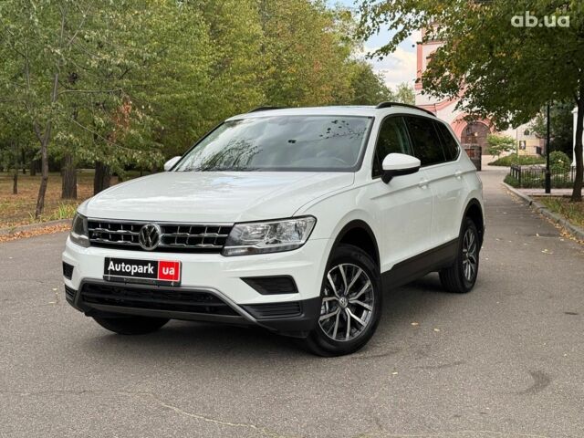 Белый Фольксваген Тигуан, объемом двигателя 2 л и пробегом 89 тыс. км за 18690 $, фото 1 на Automoto.ua