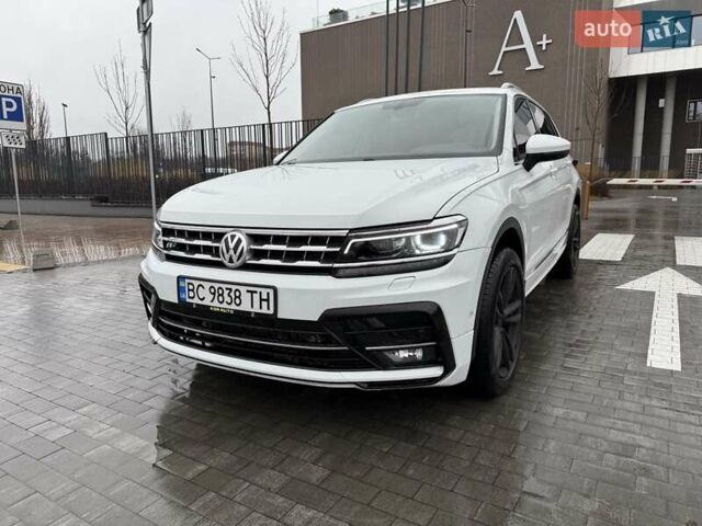 Белый Фольксваген Тигуан, объемом двигателя 1.98 л и пробегом 82 тыс. км за 22700 $, фото 1 на Automoto.ua