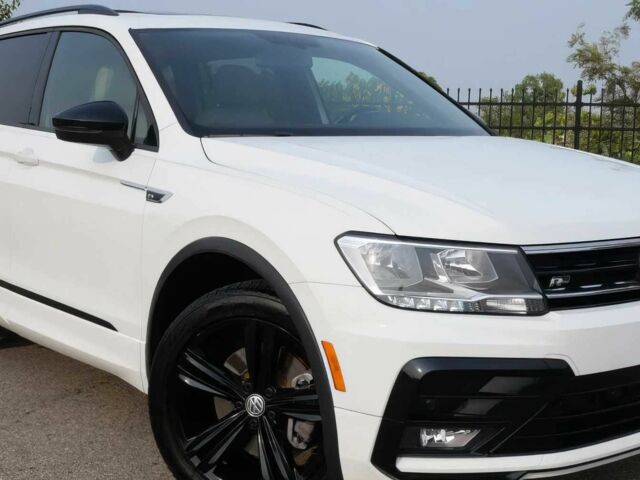 Белый Фольксваген Тигуан, объемом двигателя 2 л и пробегом 48 тыс. км за 5600 $, фото 1 на Automoto.ua