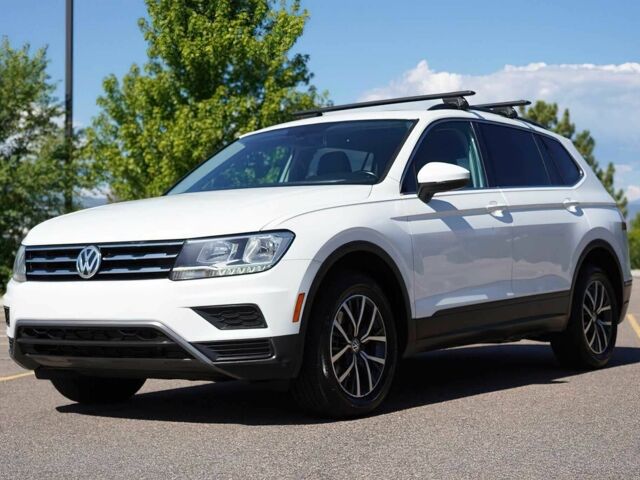 Белый Фольксваген Тигуан, объемом двигателя 2 л и пробегом 30 тыс. км за 8000 $, фото 1 на Automoto.ua