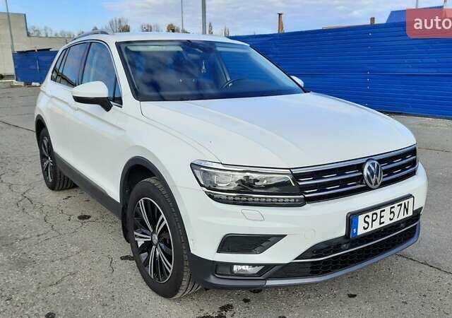 Белый Фольксваген Тигуан, объемом двигателя 1.98 л и пробегом 185 тыс. км за 27500 $, фото 1 на Automoto.ua