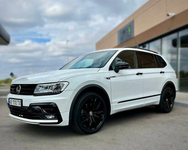 Белый Фольксваген Тигуан, объемом двигателя 1.98 л и пробегом 59 тыс. км за 22000 $, фото 1 на Automoto.ua