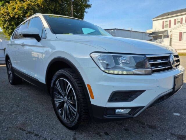 Белый Фольксваген Тигуан, объемом двигателя 2 л и пробегом 49 тыс. км за 14300 $, фото 1 на Automoto.ua