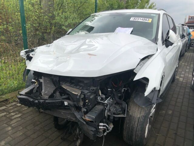 Белый Фольксваген Тигуан, объемом двигателя 2 л и пробегом 100 тыс. км за 8800 $, фото 1 на Automoto.ua