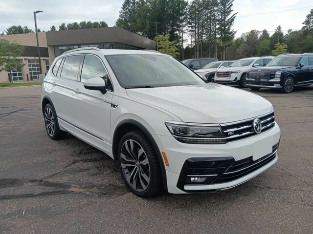 Белый Фольксваген Тигуан, объемом двигателя 2 л и пробегом 43 тыс. км за 14200 $, фото 1 на Automoto.ua