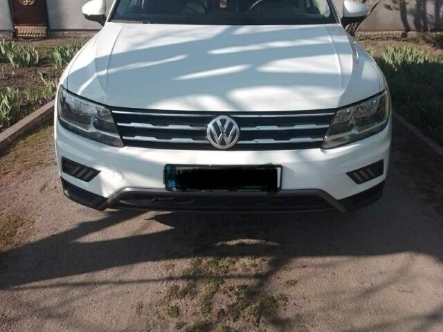 Білий Фольксваген Тігуан, об'ємом двигуна 2 л та пробігом 50 тис. км за 26500 $, фото 1 на Automoto.ua