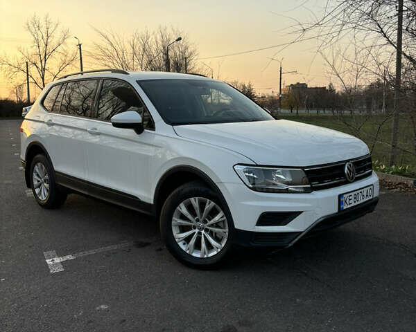 Белый Фольксваген Тигуан, объемом двигателя 1.98 л и пробегом 48 тыс. км за 18200 $, фото 1 на Automoto.ua