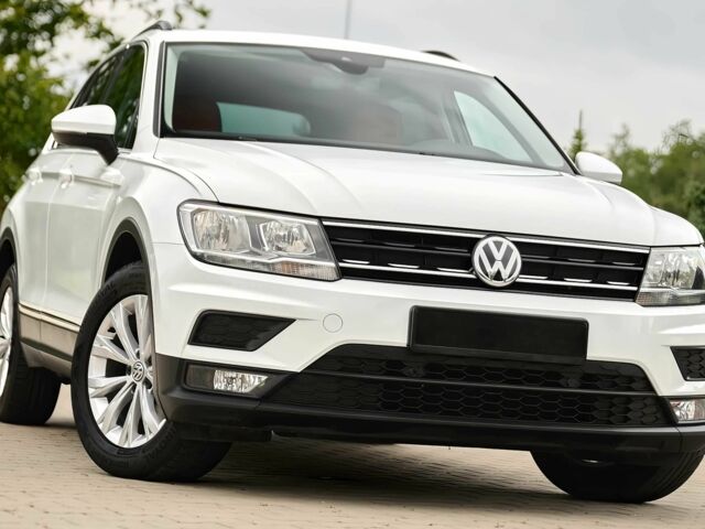 Білий Фольксваген Тігуан, об'ємом двигуна 2 л та пробігом 32 тис. км за 9800 $, фото 1 на Automoto.ua