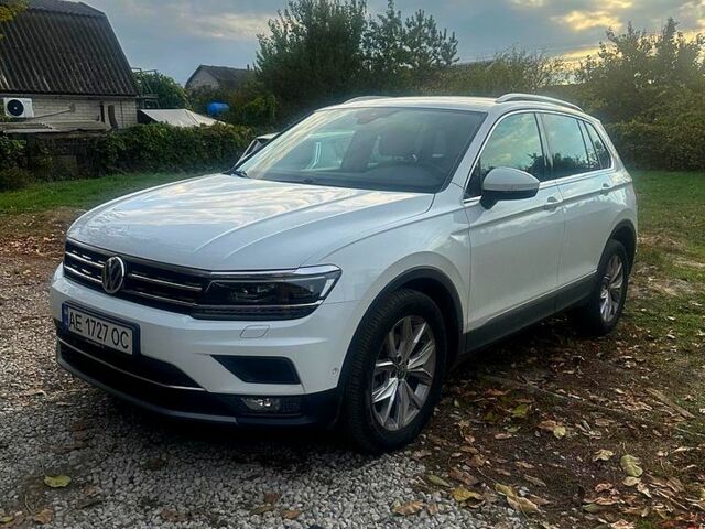 Белый Фольксваген Тигуан, объемом двигателя 2 л и пробегом 98 тыс. км за 29000 $, фото 1 на Automoto.ua