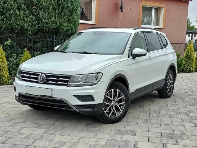 Білий Фольксваген Тігуан, об'ємом двигуна 2 л та пробігом 88 тис. км за 10300 $, фото 1 на Automoto.ua