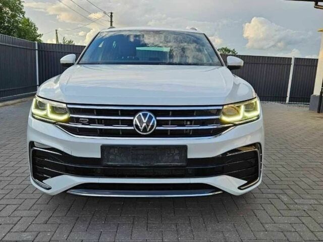 Белый Фольксваген Тигуан, объемом двигателя 2 л и пробегом 85 тыс. км за 26000 $, фото 1 на Automoto.ua