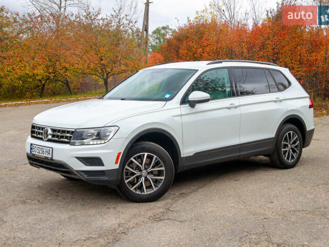 Белый Фольксваген Тигуан, объемом двигателя 1.98 л и пробегом 57 тыс. км за 18900 $, фото 1 на Automoto.ua