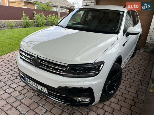 Білий Фольксваген Тігуан, об'ємом двигуна 1.98 л та пробігом 123 тис. км за 23300 $, фото 1 на Automoto.ua