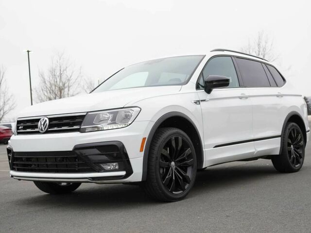 Белый Фольксваген Тигуан, объемом двигателя 2 л и пробегом 28 тыс. км за 14500 $, фото 1 на Automoto.ua