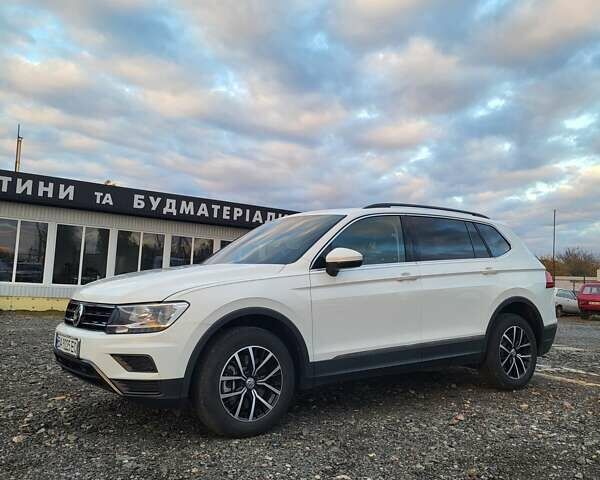 Белый Фольксваген Тигуан, объемом двигателя 1.98 л и пробегом 54 тыс. км за 23500 $, фото 1 на Automoto.ua