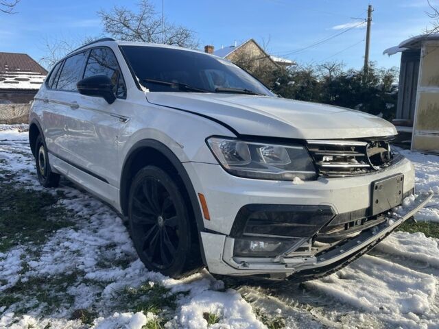 Білий Фольксваген Тігуан, об'ємом двигуна 1.98 л та пробігом 115 тис. км за 12900 $, фото 1 на Automoto.ua