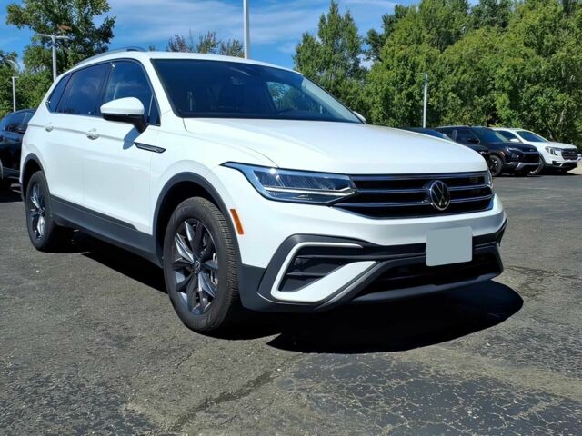 Білий Фольксваген Тігуан, об'ємом двигуна 2 л та пробігом 15 тис. км за 10700 $, фото 1 на Automoto.ua