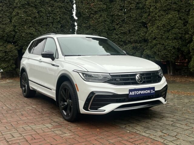 Білий Фольксваген Тігуан, об'ємом двигуна 2 л та пробігом 33 тис. км за 32500 $, фото 1 на Automoto.ua