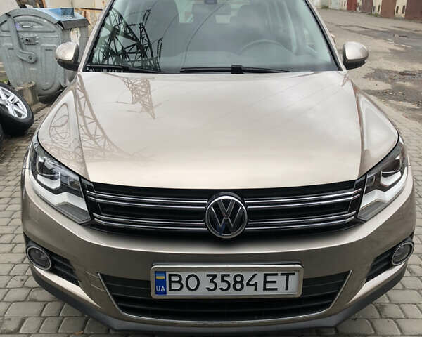 Фольксваген Тігуан 2015 у Тернополі на Automoto.ua Бежевий Фольксваген Тігуан, об'ємом двигуна 1.97 л та пробігом 84 тис. км за 22100 $, фото 1 на Automoto.ua