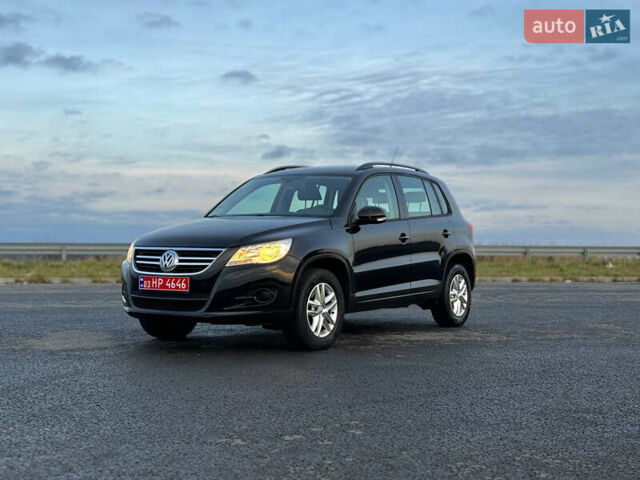 Чорний Фольксваген Тігуан, об'ємом двигуна 1.4 л та пробігом 211 тис. км за 8900 $, фото 1 на Automoto.ua