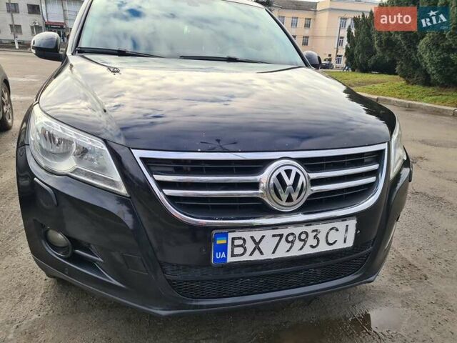 Черный Фольксваген Тигуан, объемом двигателя 2 л и пробегом 252 тыс. км за 14700 $, фото 1 на Automoto.ua