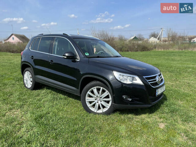 Чорний Фольксваген Тігуан, об'ємом двигуна 2 л та пробігом 260 тис. км за 13000 $, фото 1 на Automoto.ua