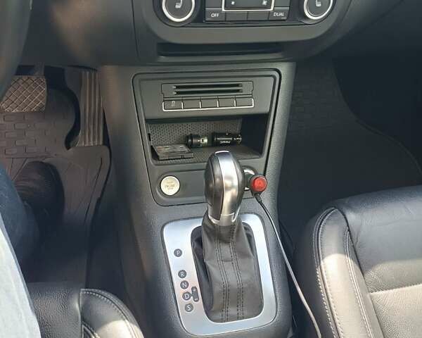 Черный Фольксваген Тигуан, объемом двигателя 2 л и пробегом 259 тыс. км за 11900 $, фото 1 на Automoto.ua