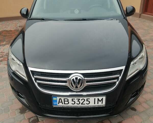 Черный Фольксваген Тигуан, объемом двигателя 1.97 л и пробегом 319 тыс. км за 13300 $, фото 1 на Automoto.ua