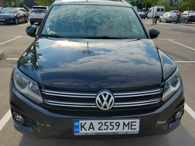 Черный Фольксваген Тигуан, объемом двигателя 2 л и пробегом 172 тыс. км за 12999 $, фото 1 на Automoto.ua