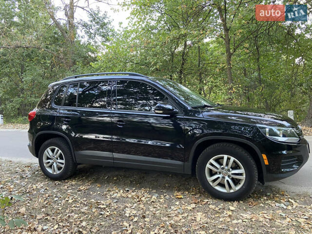Черный Фольксваген Тигуан, объемом двигателя 1.98 л и пробегом 99 тыс. км за 16000 $, фото 1 на Automoto.ua