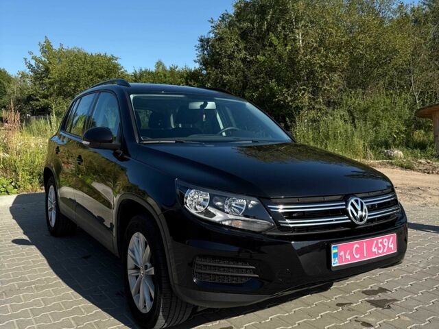 Черный Фольксваген Тигуан, объемом двигателя 2 л и пробегом 115 тыс. км за 13199 $, фото 1 на Automoto.ua