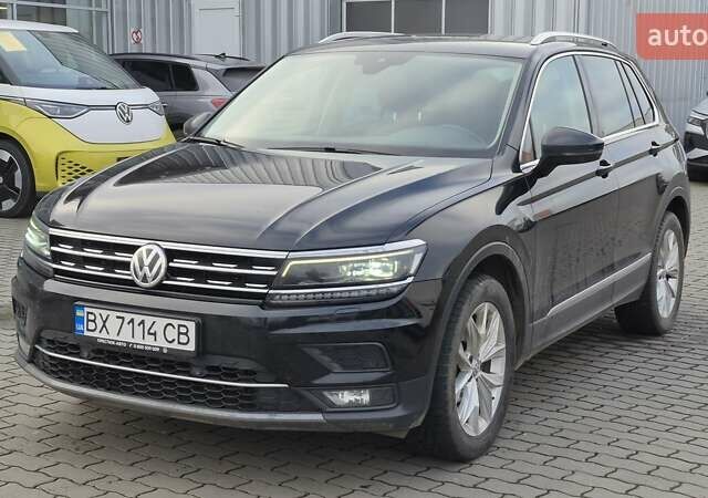 Чорний Фольксваген Тігуан, об'ємом двигуна 1.97 л та пробігом 110 тис. км за 25500 $, фото 1 на Automoto.ua