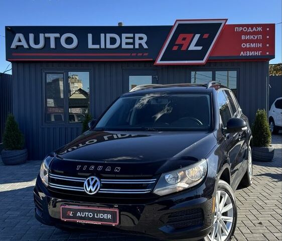 Черный Фольксваген Тигуан, объемом двигателя 2 л и пробегом 183 тыс. км за 14000 $, фото 1 на Automoto.ua