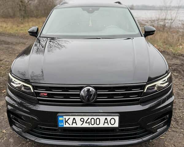 Чорний Фольксваген Тігуан, об'ємом двигуна 1.98 л та пробігом 150 тис. км за 30000 $, фото 1 на Automoto.ua