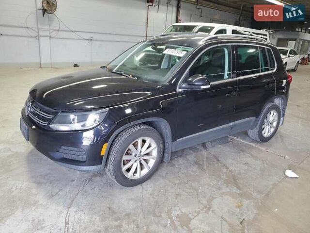 Черный Фольксваген Тигуан, объемом двигателя 0 л и пробегом 144 тыс. км за 10300 $, фото 1 на Automoto.ua