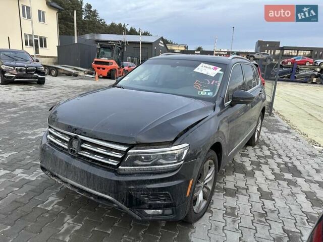 Черный Фольксваген Тигуан, объемом двигателя 2 л и пробегом 94 тыс. км за 17260 $, фото 1 на Automoto.ua