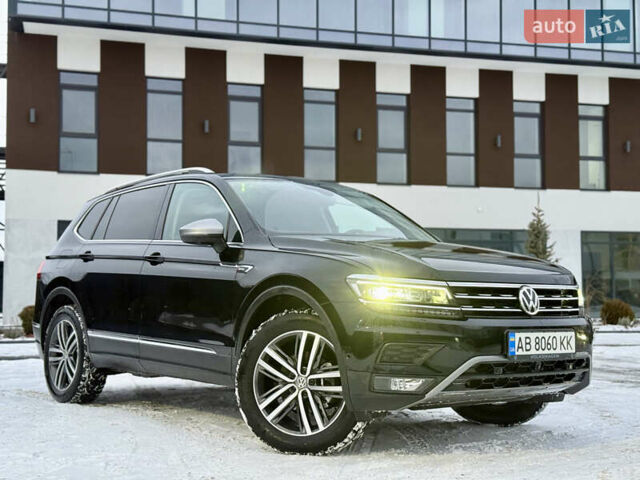 Черный Фольксваген Тигуан, объемом двигателя 1.97 л и пробегом 205 тыс. км за 25800 $, фото 1 на Automoto.ua