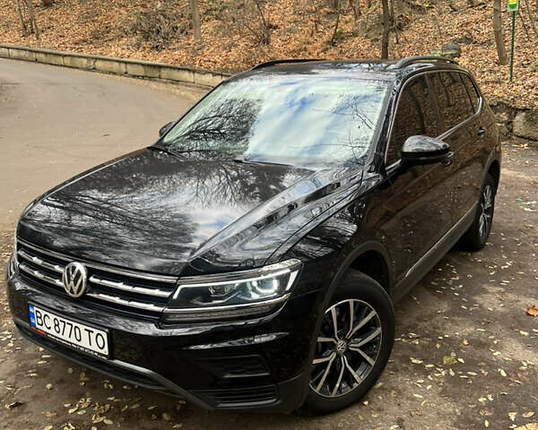 Черный Фольксваген Тигуан, объемом двигателя 1.98 л и пробегом 123 тыс. км за 18500 $, фото 1 на Automoto.ua
