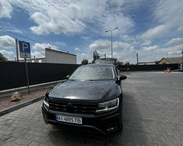Чорний Фольксваген Тігуан, об'ємом двигуна 1.98 л та пробігом 51 тис. км за 19500 $, фото 1 на Automoto.ua