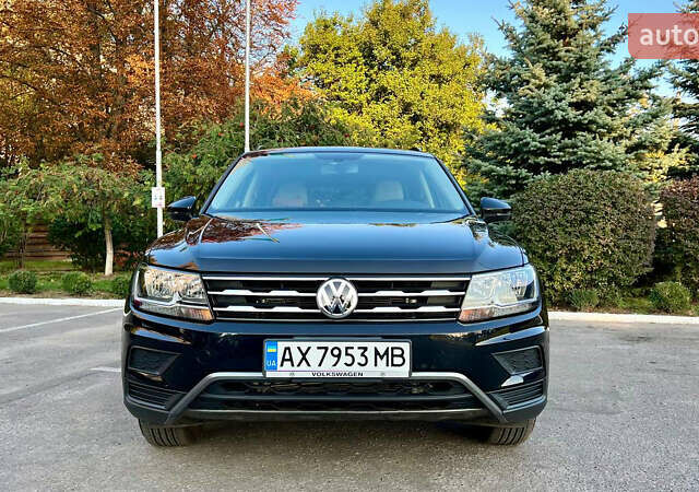Чорний Фольксваген Тігуан, об'ємом двигуна 1.98 л та пробігом 41 тис. км за 22500 $, фото 1 на Automoto.ua