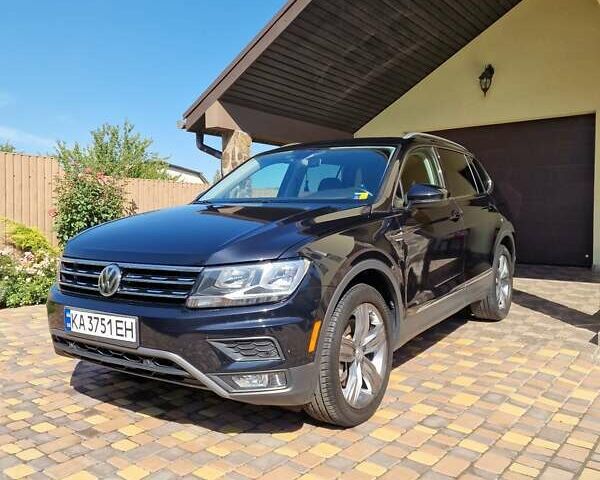 Черный Фольксваген Тигуан, объемом двигателя 1.98 л и пробегом 44 тыс. км за 24900 $, фото 1 на Automoto.ua