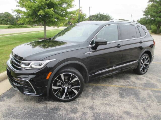 Черный Фольксваген Тигуан, объемом двигателя 2 л и пробегом 13 тыс. км за 8900 $, фото 1 на Automoto.ua