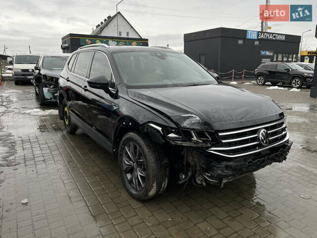 Черный Фольксваген Тигуан, объемом двигателя 2 л и пробегом 140 тыс. км за 18700 $, фото 1 на Automoto.ua