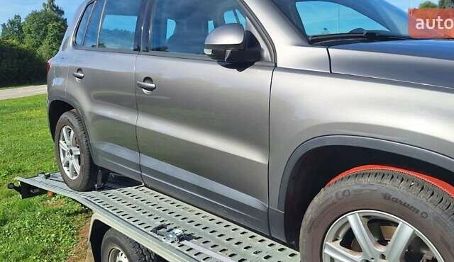 Коричневый Фольксваген Тигуан, объемом двигателя 1.4 л и пробегом 220 тыс. км за 10099 $, фото 1 на Automoto.ua