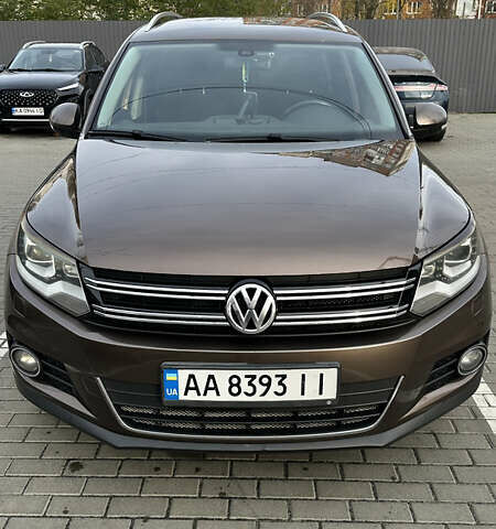 Коричневый Фольксваген Тигуан, объемом двигателя 1.99 л и пробегом 112 тыс. км за 18300 $, фото 1 на Automoto.ua