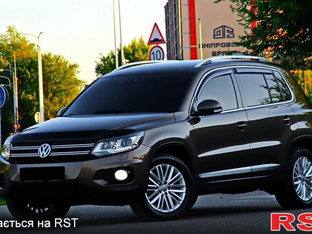 Коричневый Фольксваген Тигуан, объемом двигателя 2 л и пробегом 132 тыс. км за 16700 $, фото 1 на Automoto.ua