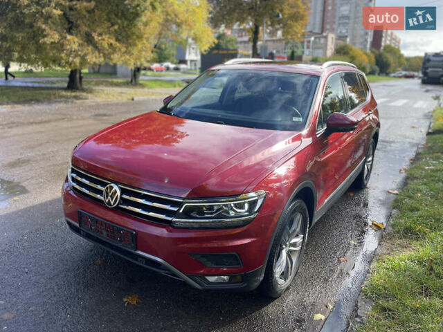 Червоний Фольксваген Тігуан, об'ємом двигуна 1.98 л та пробігом 74 тис. км за 22100 $, фото 1 на Automoto.ua
